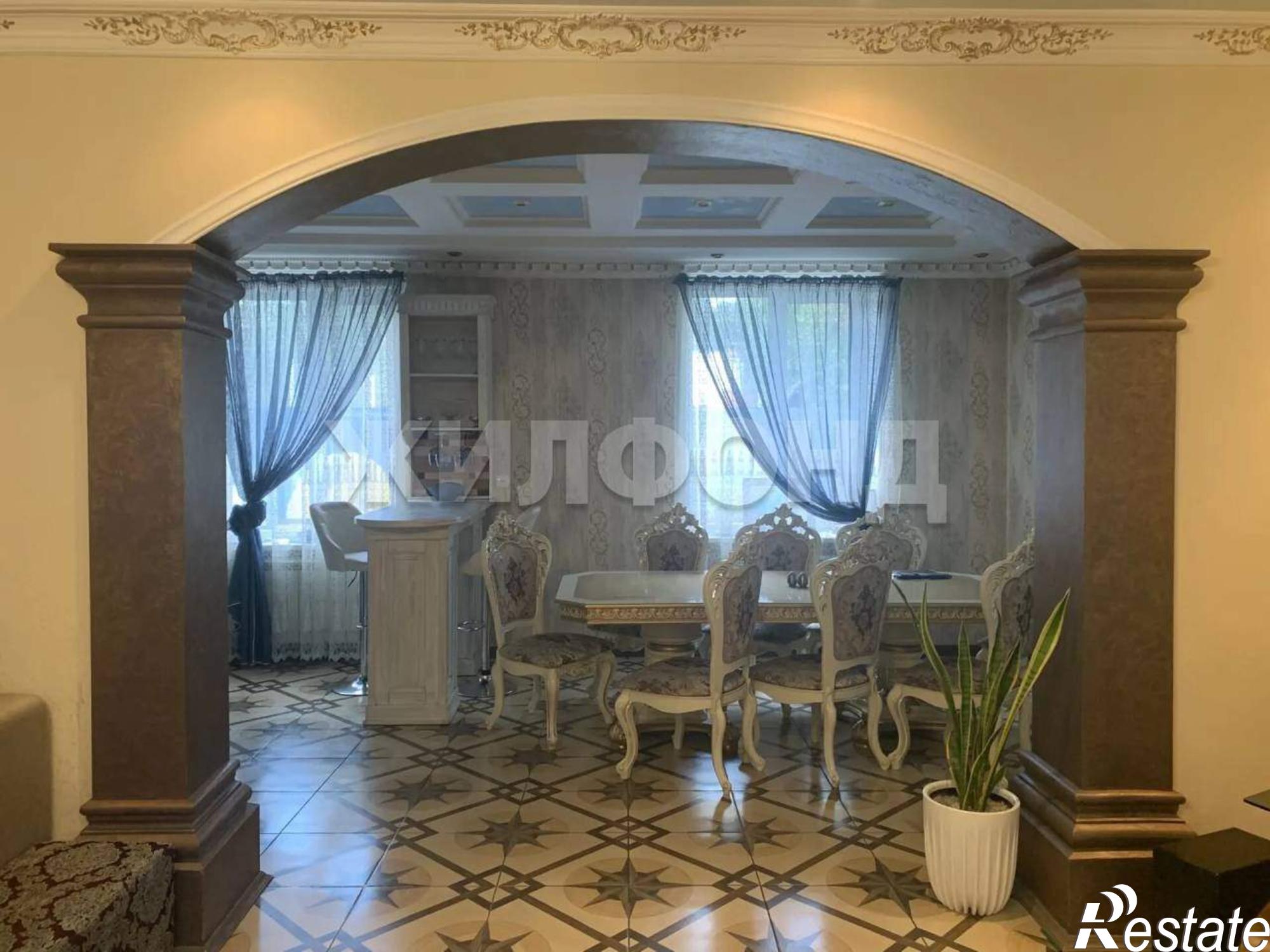 Купить дачу, дом, коттедж за 27 000 000 рублей на Кутузова улица, д.7/2