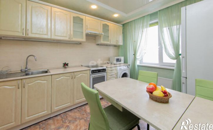 4-комн квартира ул Бирюкова, 12,  д. 12