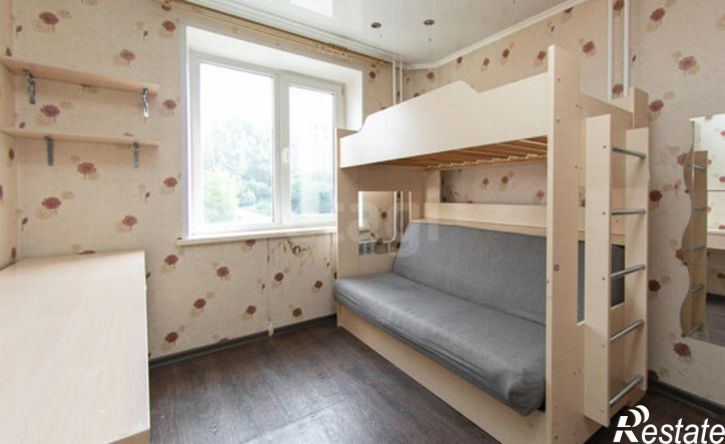 4-комн квартира ул Клюева, 20,  д. 20
