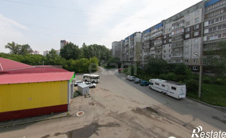4-комн квартира ул Клюева, 20,  д. 20