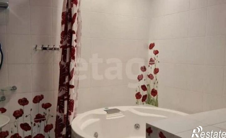 4-комн квартира ул Дзержинского, 26/1,  д. 26/1