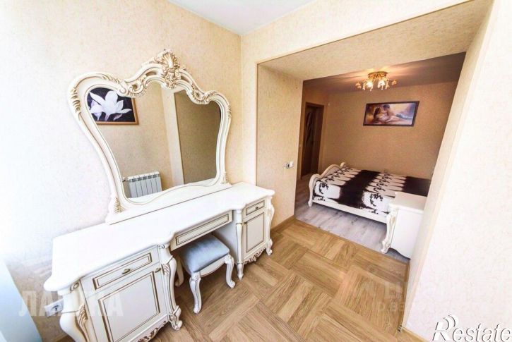 3-комн квартира ул Сибирская, 102/8,  д. 102/8
