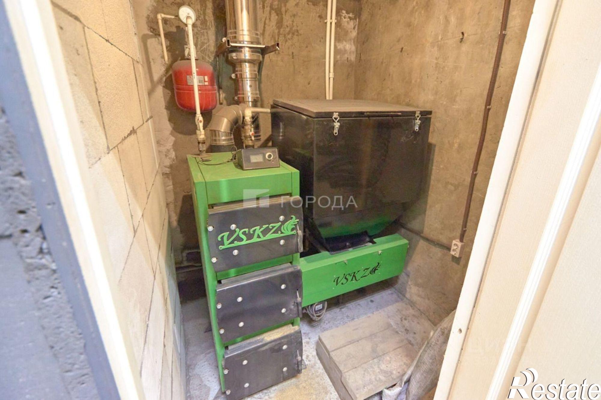 Купить гараж, место в паркинге за 2 790 020 рублей на пер Нахимова, 13/1