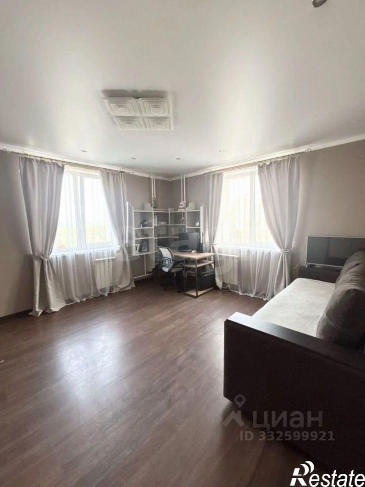 3-комн квартира ул Елизаровых, 15/2,  д. 15/2
