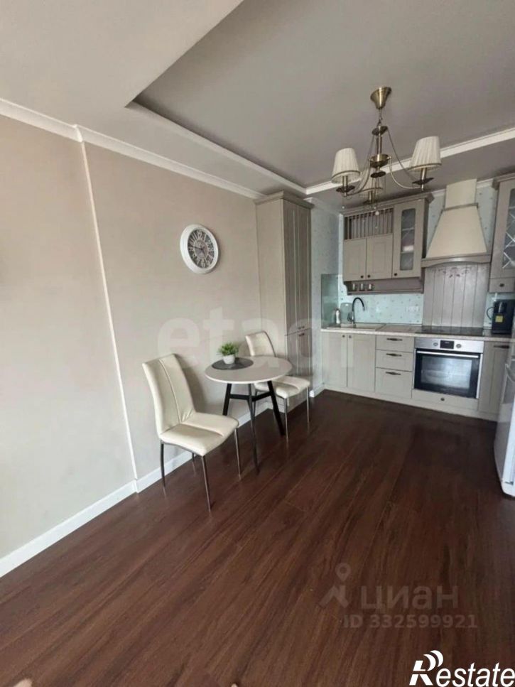3-комн квартира ул Елизаровых, 15/2,  д. 15/2