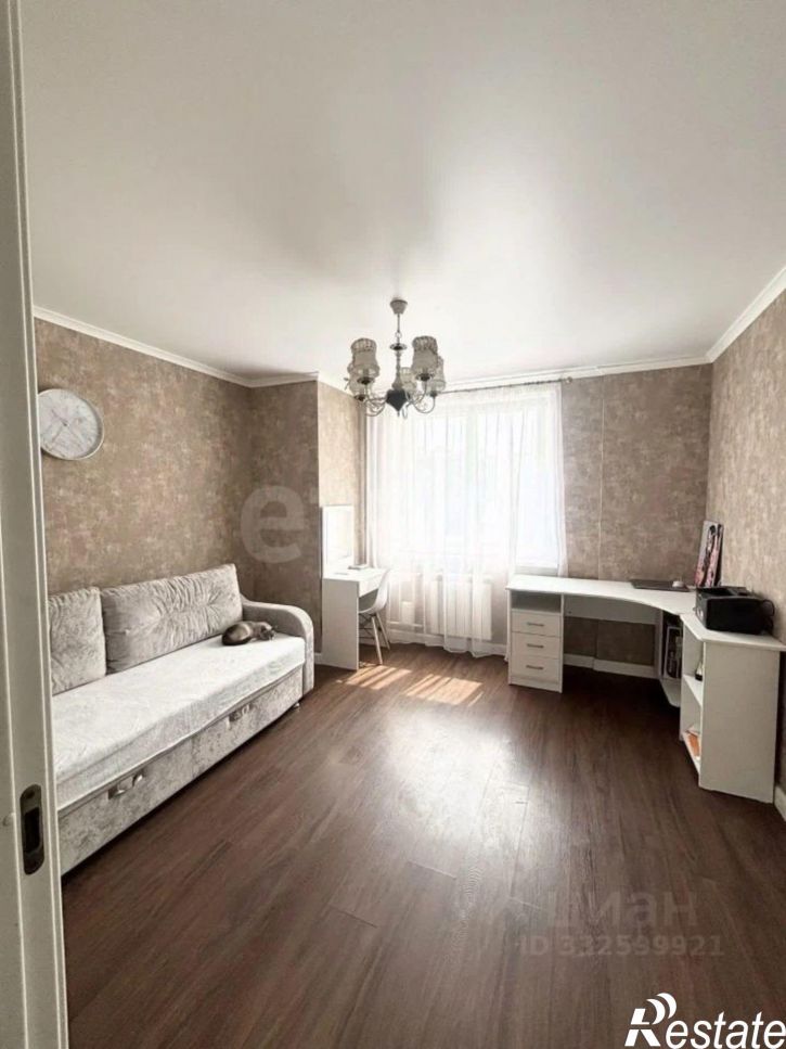 3-комн квартира ул Елизаровых, 15/2,  д. 15/2