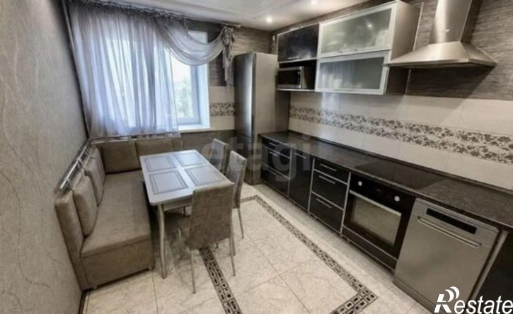 3-комн квартира ул Ивана Черных, 75,  д. 75