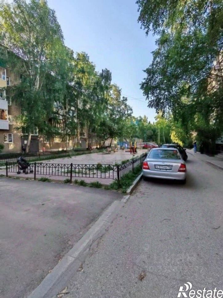 3-комн квартира ул Лебедева, 111,  д. 111