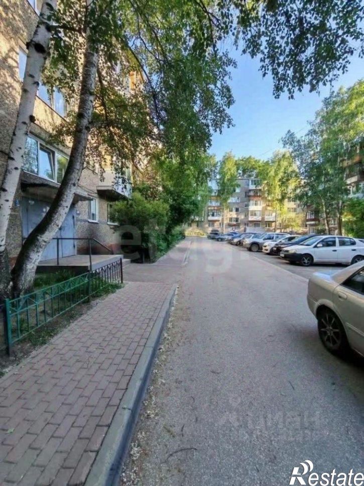 3-комн квартира ул Лебедева, 111,  д. 111