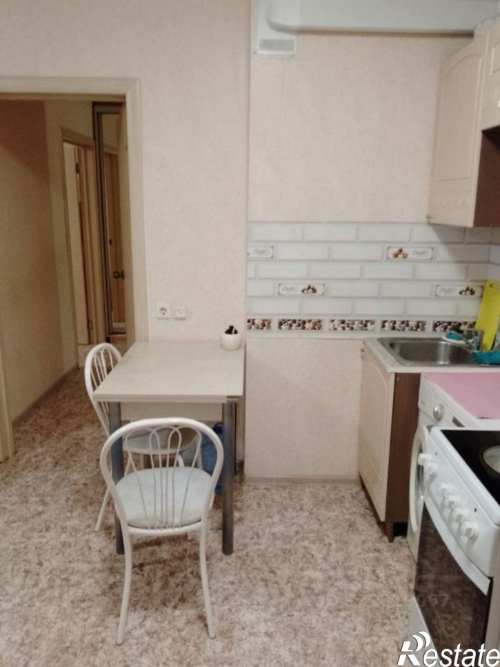 2-комн квартира ул Сергея Вицмана, 37,  д. 37