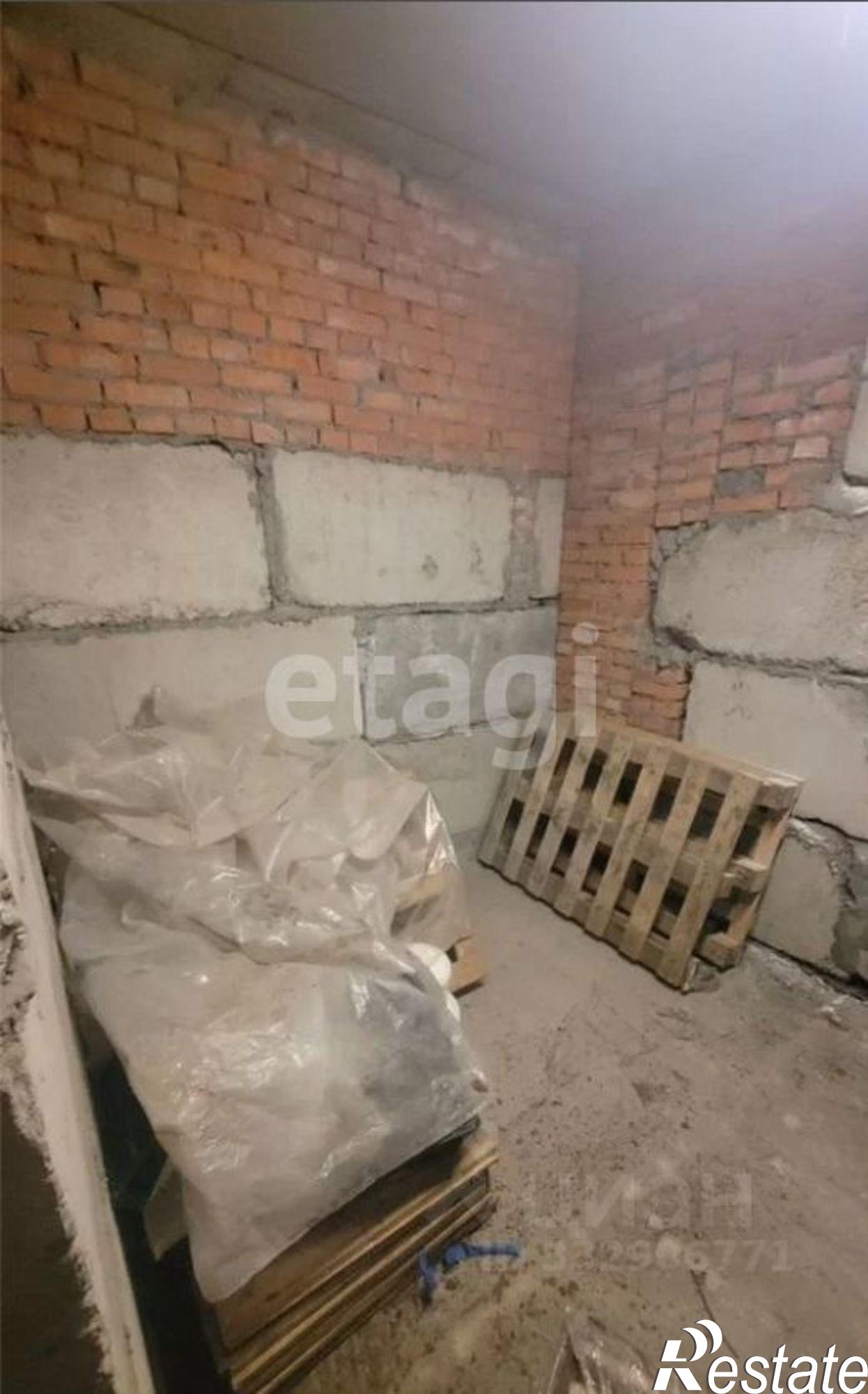 Купить гараж, место в паркинге за 1 300 020 рублей на ул Учебная, 8