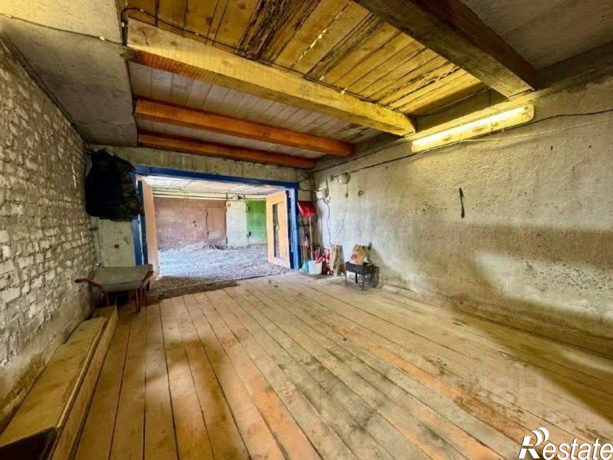 Купить гараж, место в паркинге за 1 288 320 рублей на ул Клюева, 24