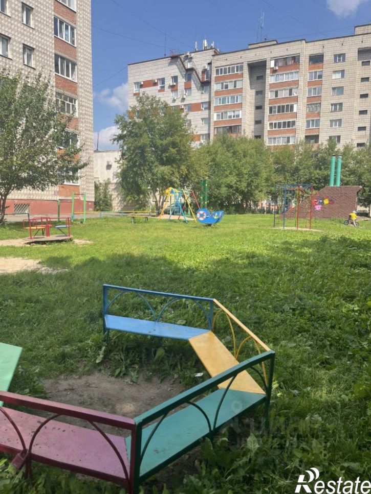 3-комн квартира пер Нахимова, 14/1,  д. 14/1