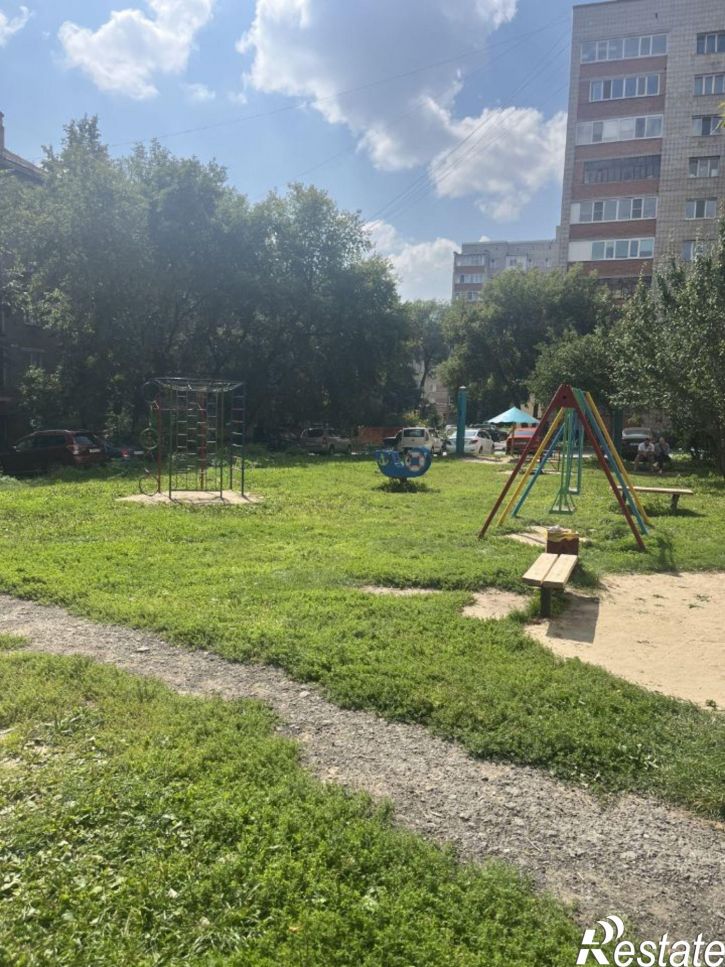 3-комн квартира пер Нахимова, 14/1,  д. 14/1