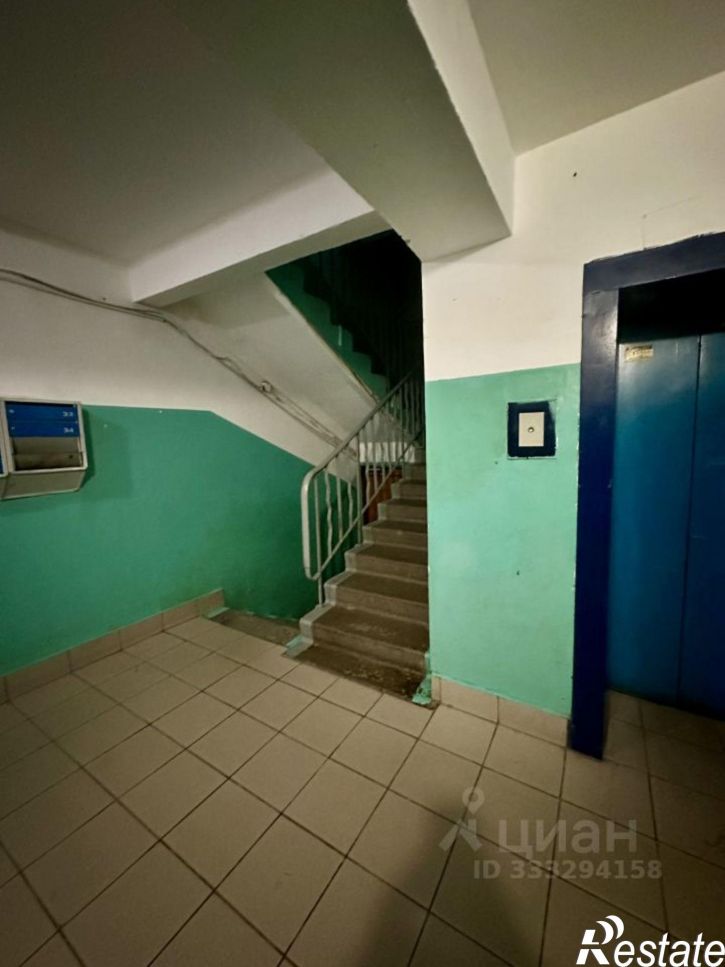 4-комн квартира ул Нахимова, 15,  д. 15