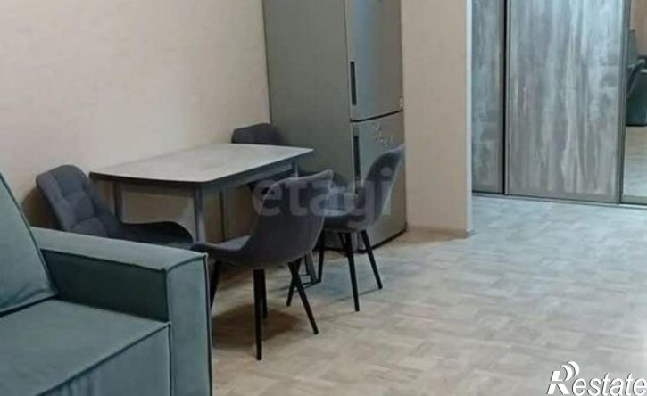3-комн квартира улица Пришвина, 52