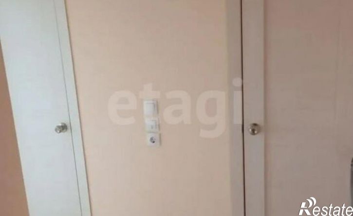 3-комн квартира улица Пришвина, 52