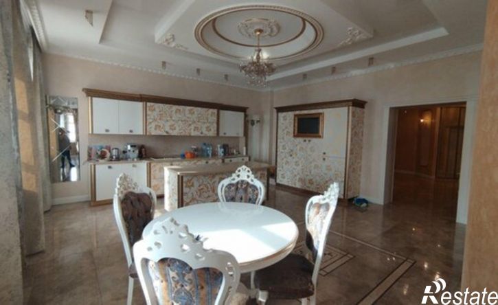 4-комн квартира ул Карла Маркса, 11А,  д. 11А