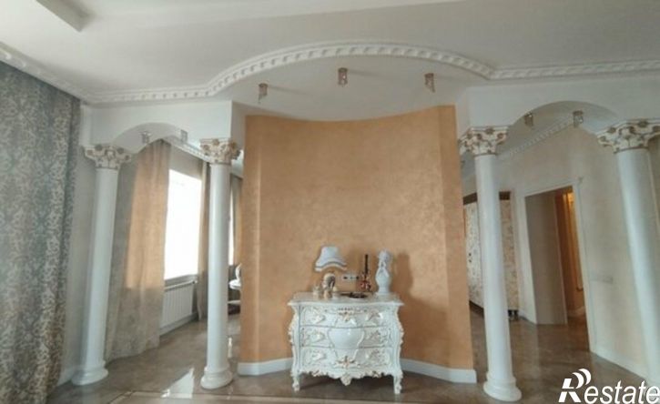 4-комн квартира ул Карла Маркса, 11А,  д. 11А