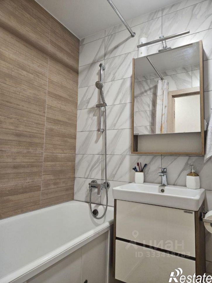 3-комн квартира ул Мокрушина, 18а,  д. 18а
