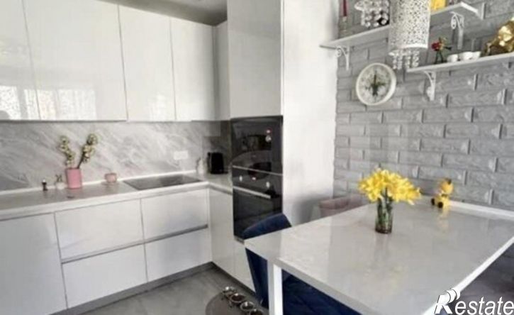 3-комн квартира ул Усова, 16,  д. 16