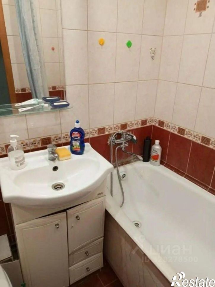 2-комн квартира улица Сергея Лазо, 32,  д. 32