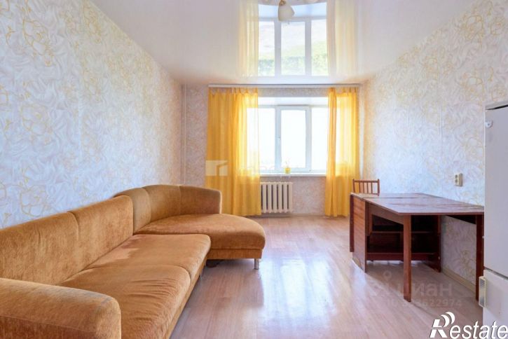 6-комн квартира улица Ивана Черных, 103,  д. 103