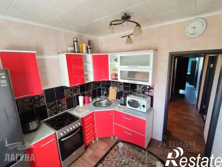 3-комн квартира улица Карла Ильмера, 25,  д. 25