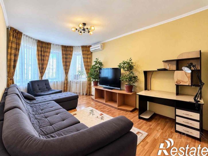 2-комн квартира Алтайская улица, 8/3,  д. 8/3