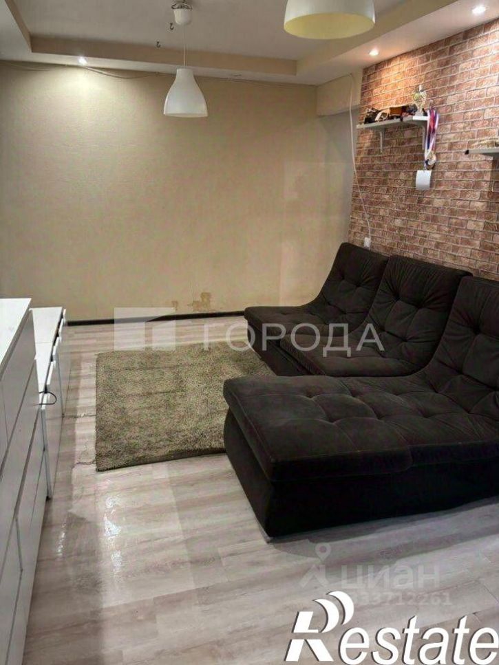 3-комн квартира улица Беринга, 1/2,  д. 1/2