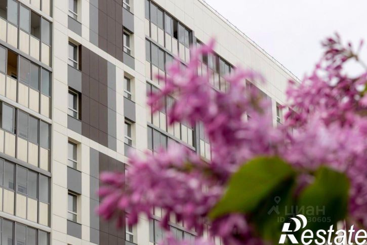 3-комн квартира в новом доме улица Пришвина, 46,  д. 46