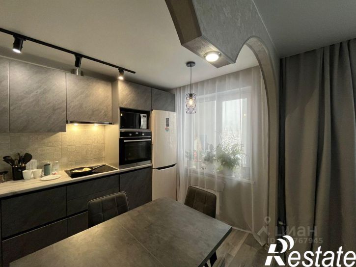 3-комн квартира улица Клюева, 26,  д. 26
