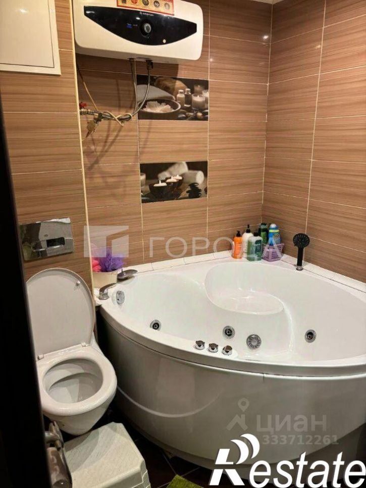 3-комн квартира улица Беринга, 1/2,  д. 1/2
