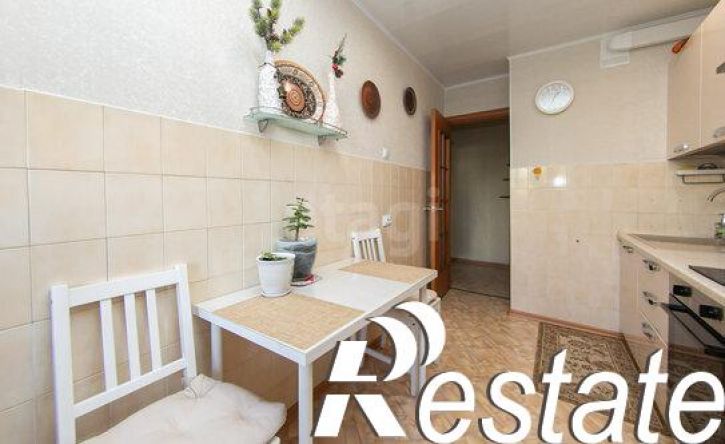3-комн квартира улица Бирюкова, 10,  д. 10