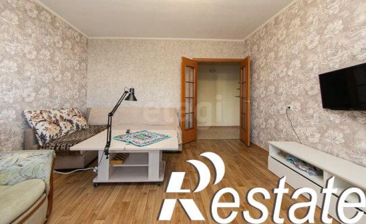 3-комн квартира улица Бирюкова, 10,  д. 10