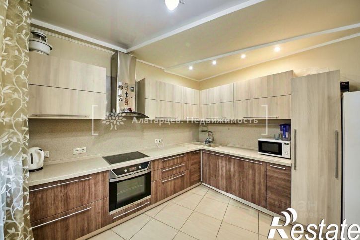 4-комн квартира улица Лебедева, 57,  д. 57
