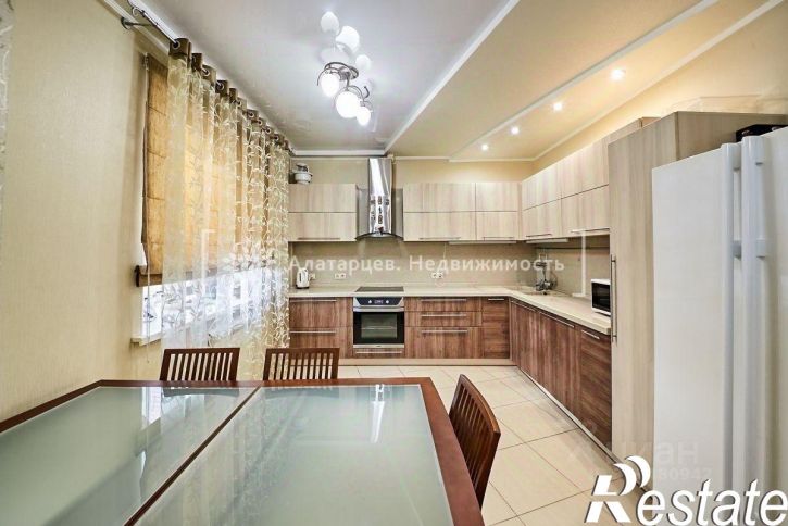 4-комн квартира улица Лебедева, 57,  д. 57