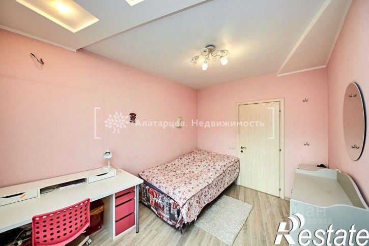 4-комн квартира улица Лебедева, 57,  д. 57