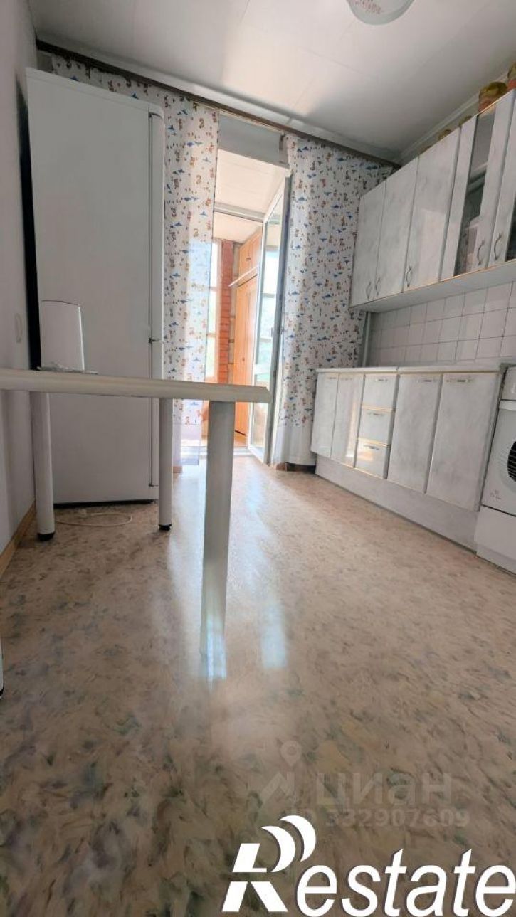 2-комн квартира Алтайская улица, 90,  д. 90