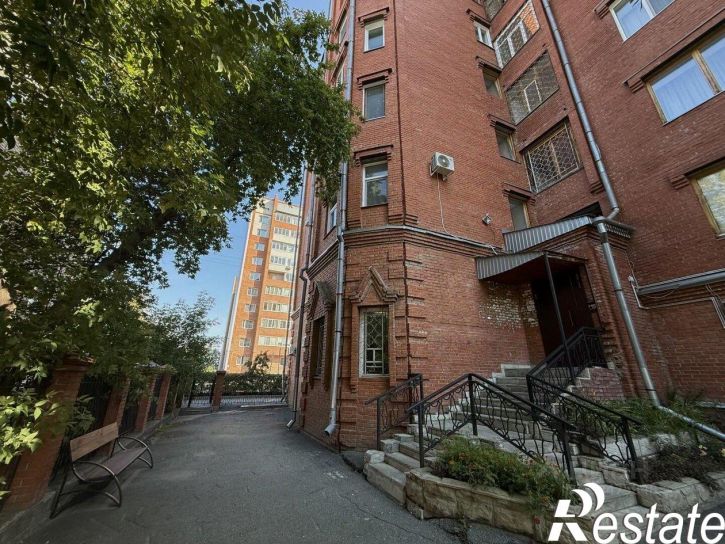 3-комн квартира улица Никитина, 19,  д. 19