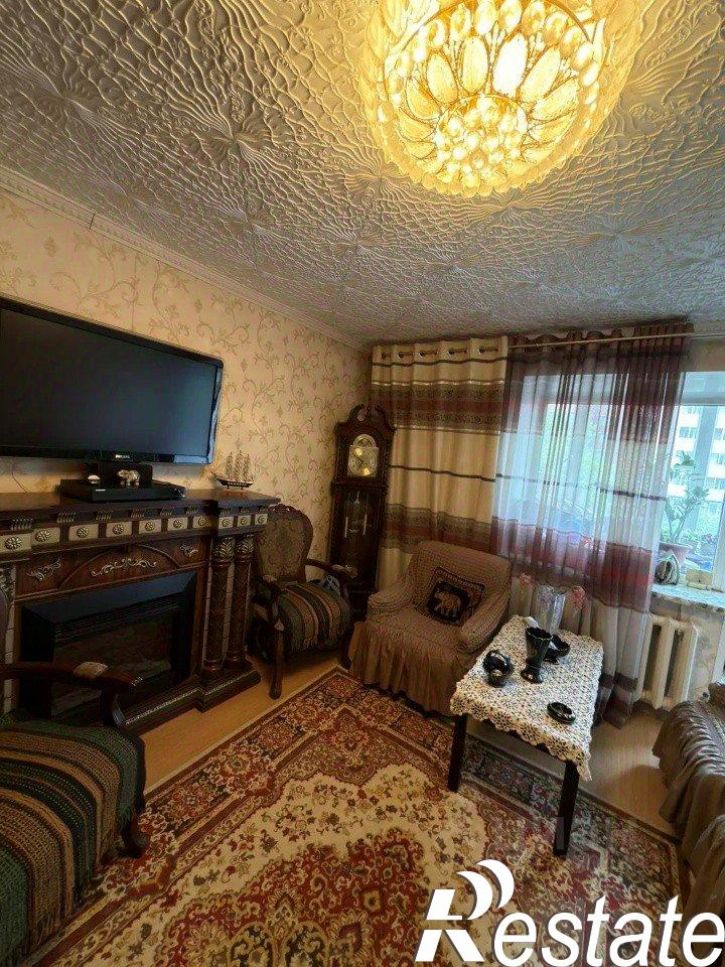 4-комн квартира улица Елизаровых, 52,  д. 52