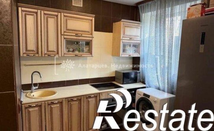 3-комн квартира Енисейская улица, 32,  д. 32