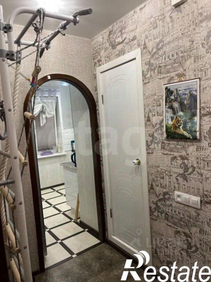 2-комн квартира улица Суворова, 1,  д. 1
