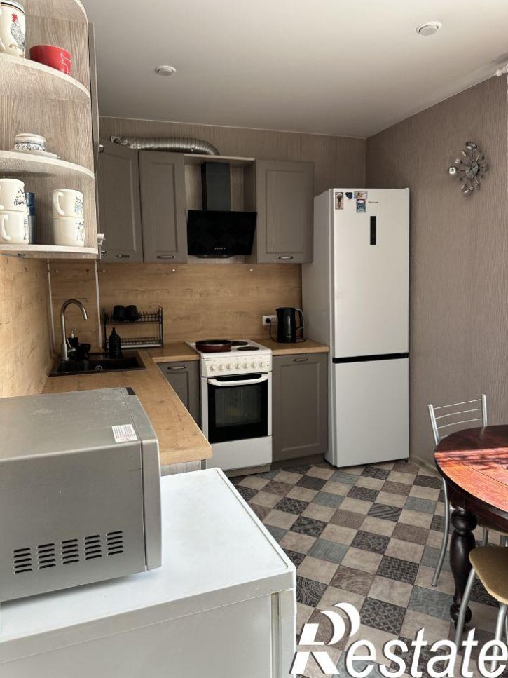 2-комн квартира улица Лебедева, 87,  д. 87