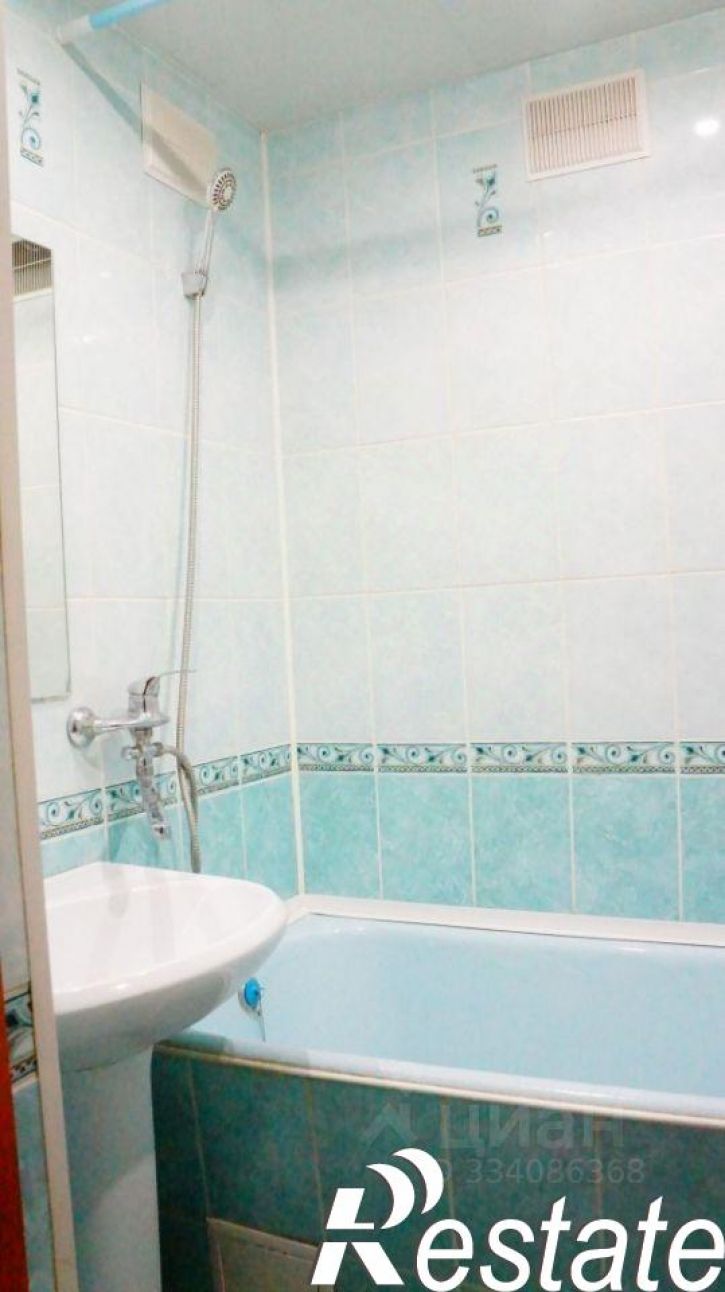 1-комн квартира улица Елизаровых, 50,  д. 50