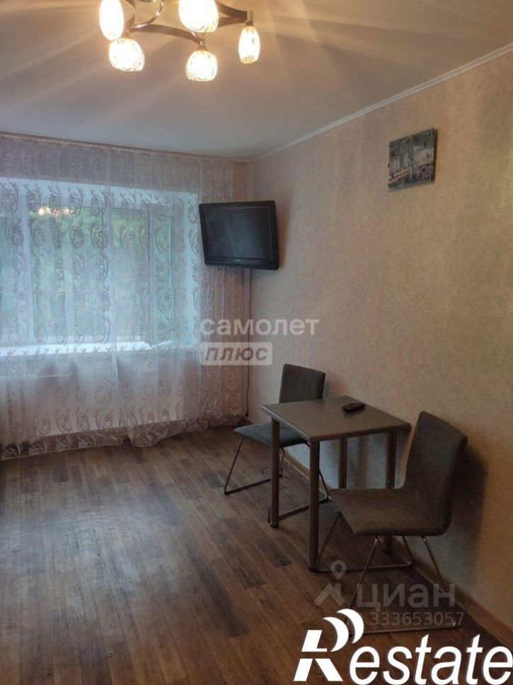 Комната Енисейская улица, 15,  д. 15