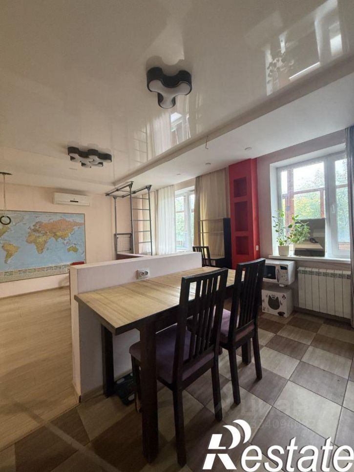 2-комн квартира улица Бирюкова, 11,  д. 11