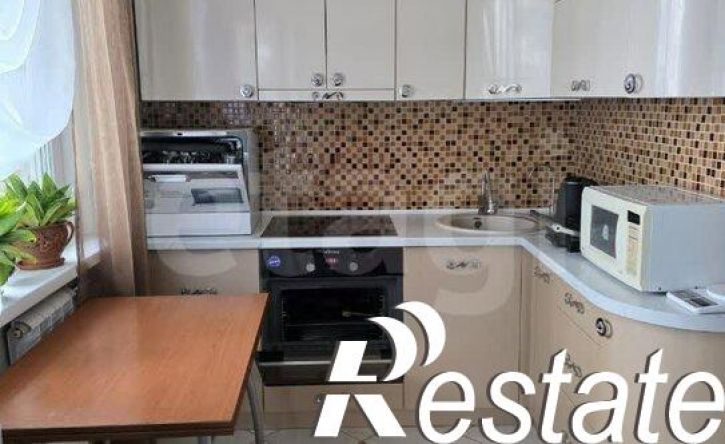 3-комн квартира улица Войкова, 43А,  д. 43А