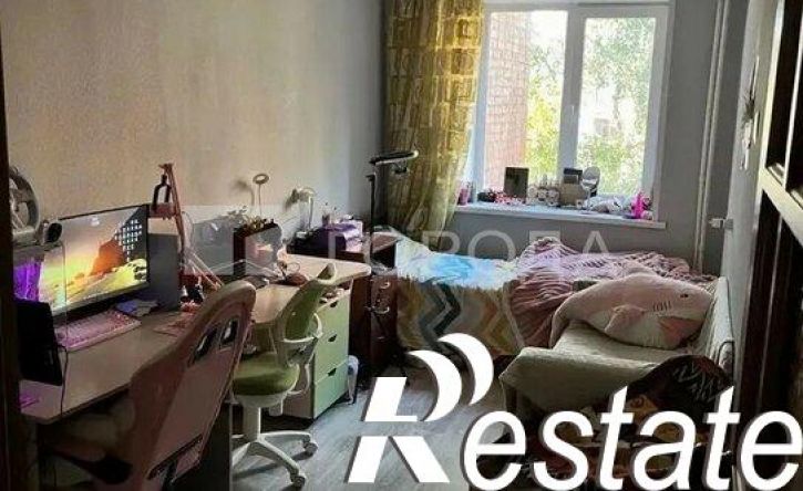 3-комн квартира улица Лебедева, 105,  д. 105