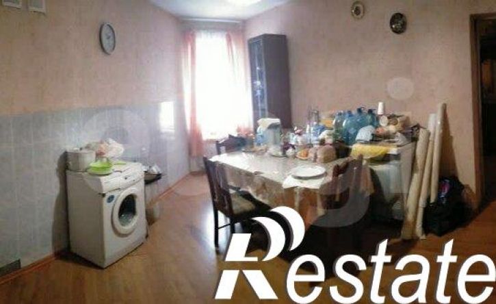 3-комн квартира улица Беринга, 4/1,  д. 4/1